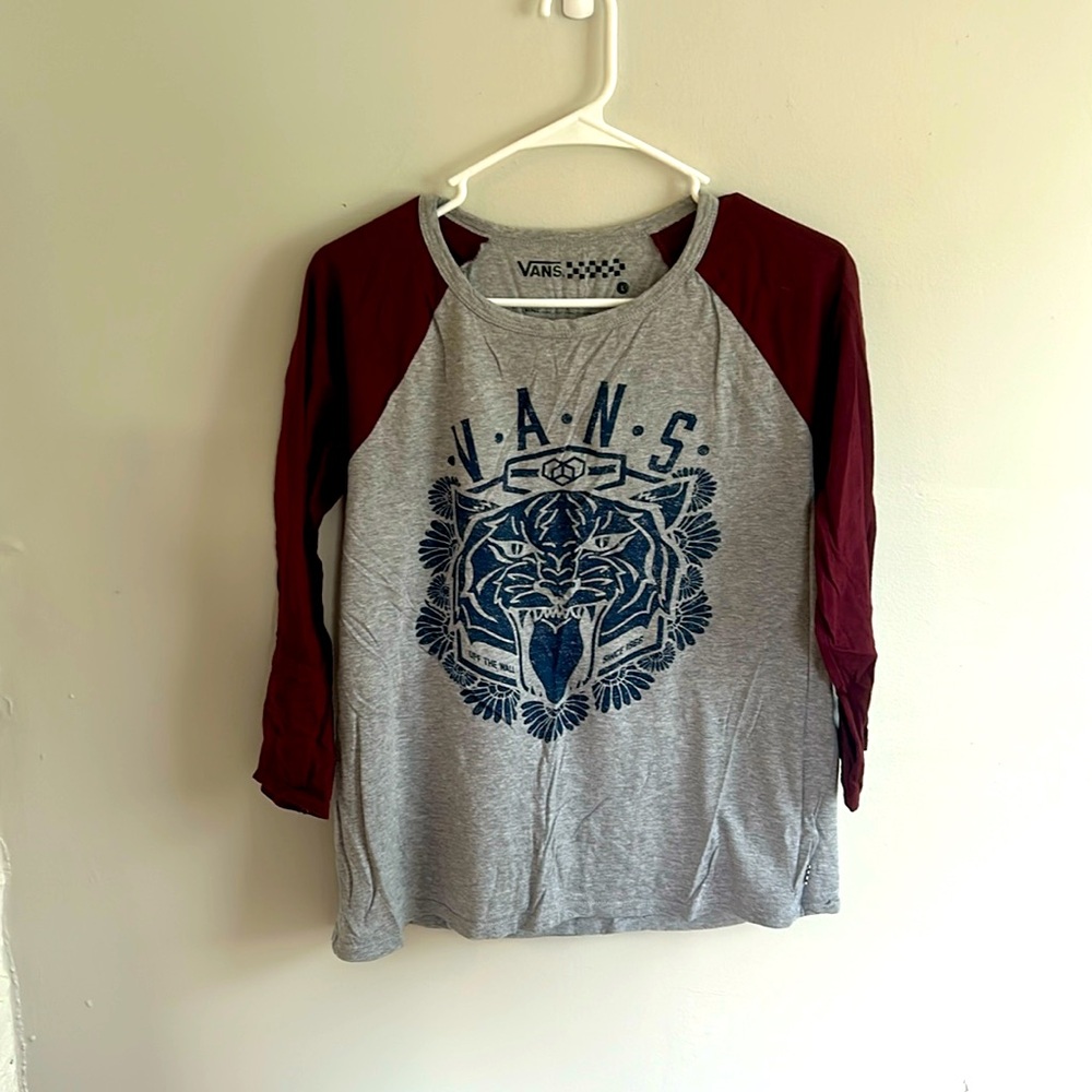 Women’s Large Vans Baseball Tee